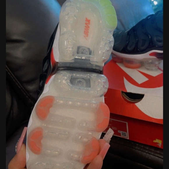 Nike Air Vapormax plus Brand New never used 100% Authentic. Retail price $356 main image 4